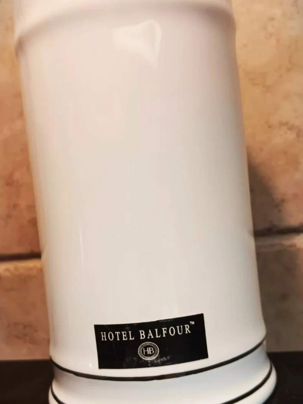 Paris Hotel Balfour, La Maison des Perles, Rue de Lourmel porcelain & platinum.